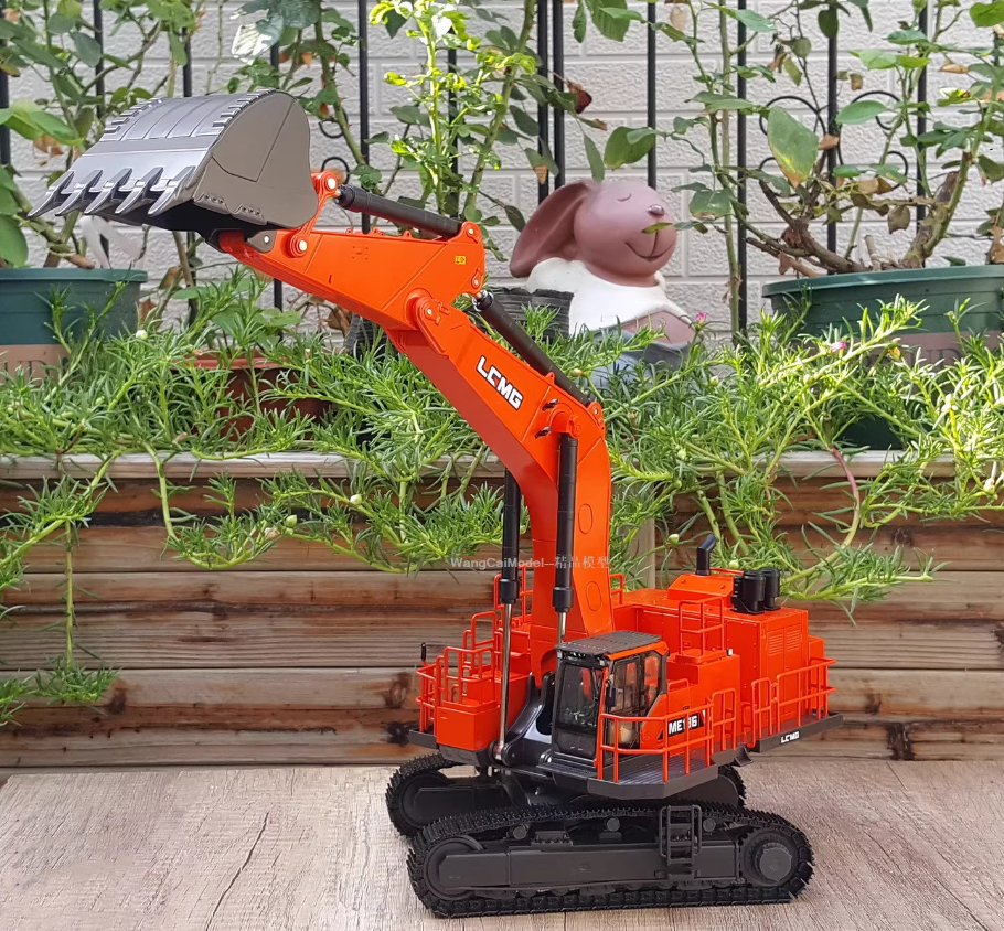 1:35 LGMG ME136 Mining Excavator Construction Machinery Equipment