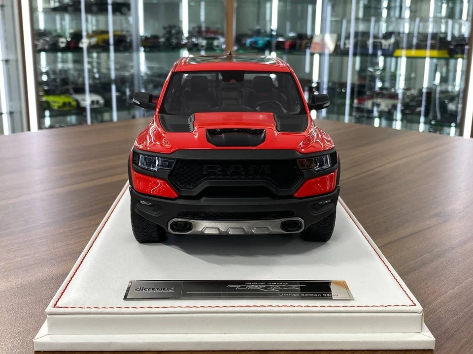 Dodge Ram TRX 1500 by Diamand Flame Red -Ltd. 40pcs - Collector Car[1:18 Resin] - Image 2 of 4