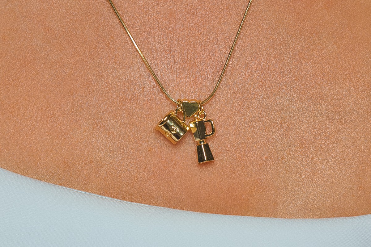 Artisan Coffee Lover's Necklace and Pendant Set: A Caffeine