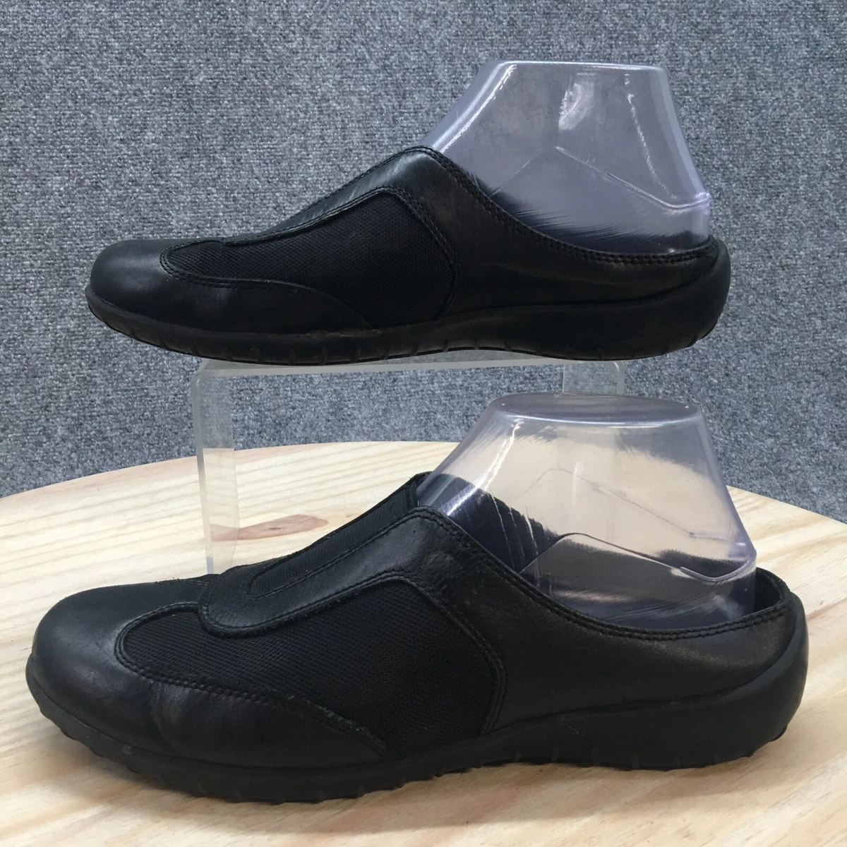 Walking Cradles Sandals Womens 9 B Mules Clogs Slip On Black Leather Closed Toe