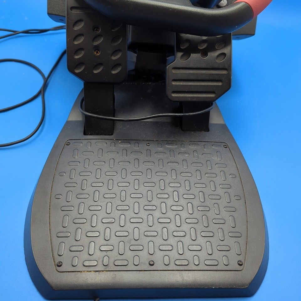 Thrustmaster Ferrari 458 Spider Racing Steering Wheel Pedals Xbox One