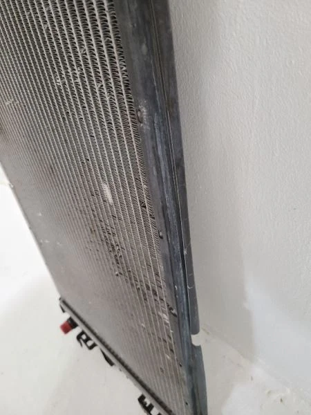 2008 08 09 2009 10 2010 2011 11 FORD FOCUS 2.0L Radiator 8S4Z8005A 08-11 - Image 3 of 4