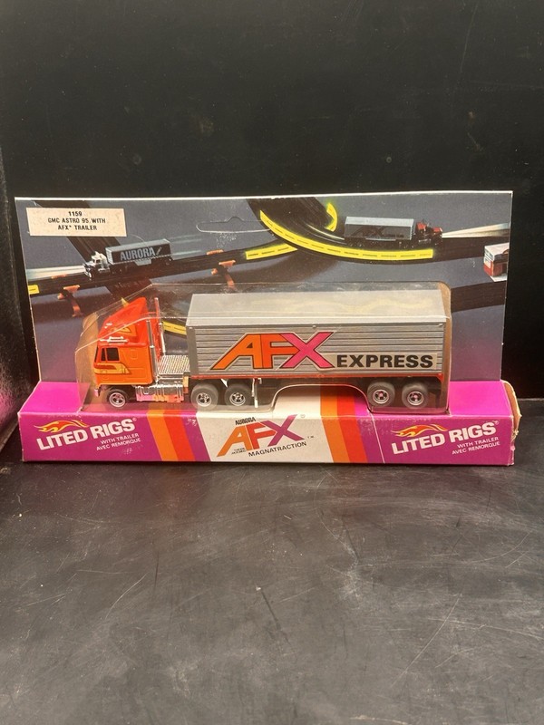 Aurora AFX Lited Rigs GMC Astro 95 w/ AFX Express Trailer 1159 HO Slot Truck