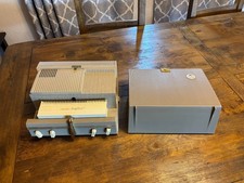 Vintage SAWYERS 500-R Portable Slide Projector 35mm w/Cover Cords  Excellent 