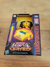 Transformers Legacy United Origin Bumblebee Action Figure Deluxe Class Hasbro