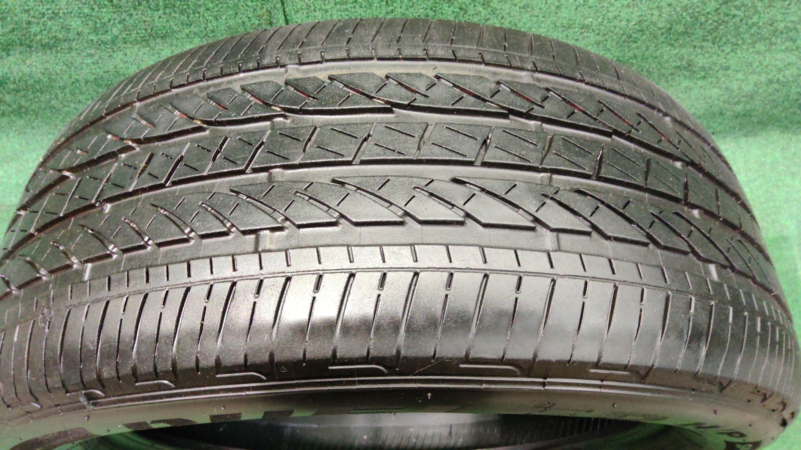 Tire Brigestone Dueler H/p Sport 19' 245/50-19