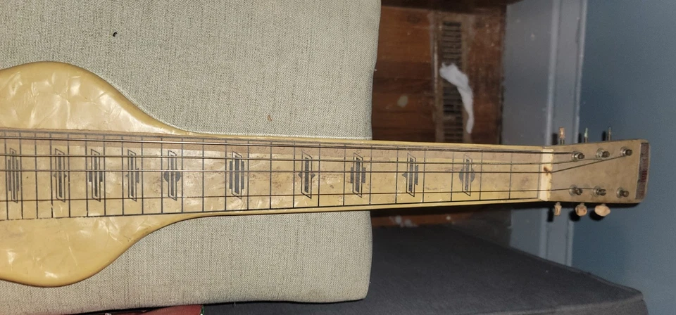 1950's Tonemaater Lap Steel Guitar  - Image 3 of 4