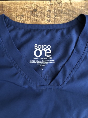 Barco One Scrub Blue V-Neck Short Sleeve Too Large