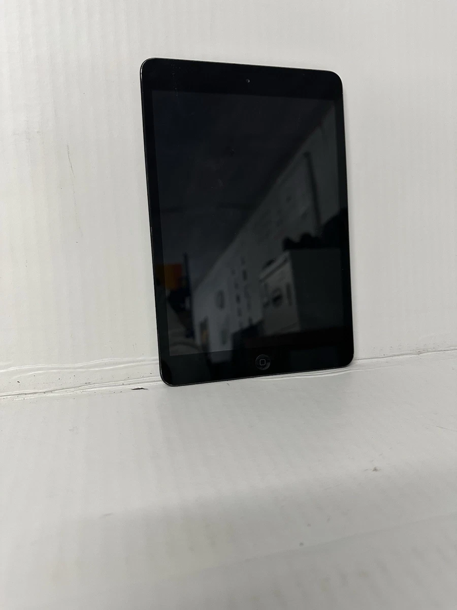 Apple 【美品(ほぼ未使用)】1550☆iPad mini 64GB MUQX2J/A Apple 【美品(ほぼ未使用)】1550☆iPad mini 64GB MUQX2J/A