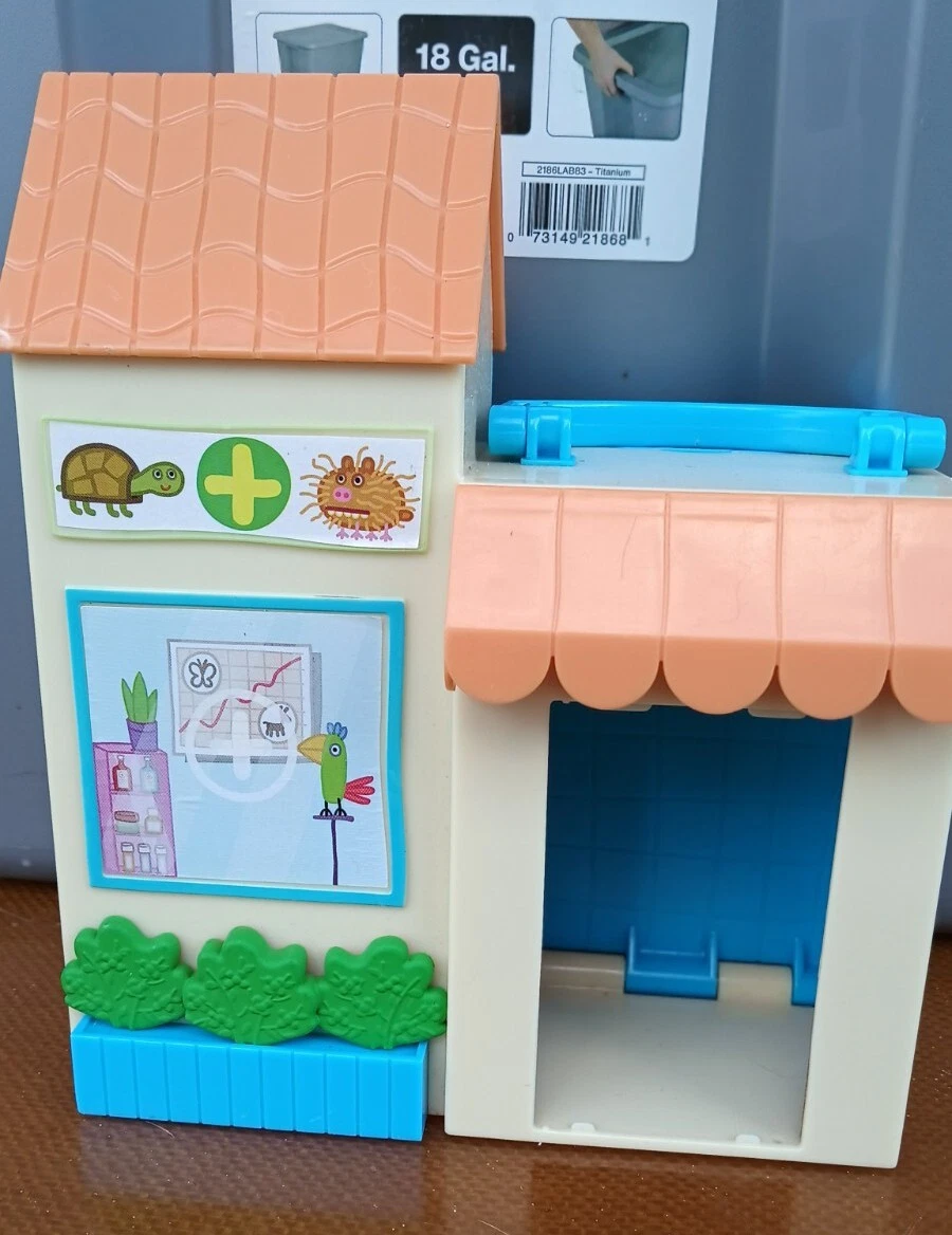 PEPPA PIG s Vet Clinic Little Places Playset