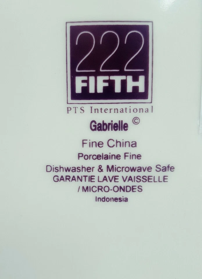 4 GABRIELLE Jacobean Floral Cream 222 Fifth Dinner Salad Scalloped Square Plates - Image 4 of 4