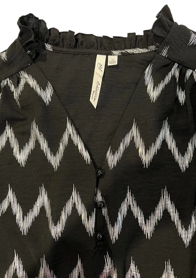 Blusa feminina NY Collection tamanho 1X preta prata metálica gola V mangas batidas 3/4 - Imagem 3 de 4