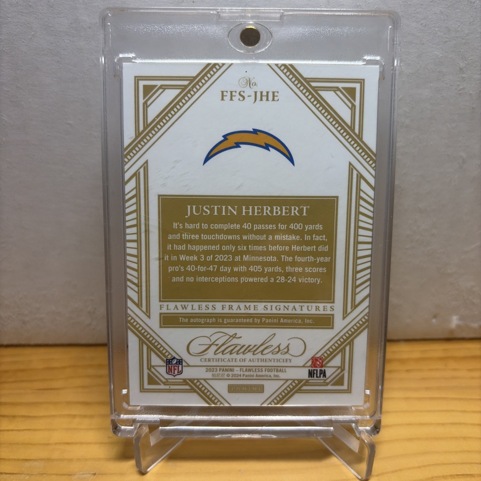 Justin Herbert 2023 Panini Flawless Frame Signatures AUTO GOLD /25 Chargers view 2