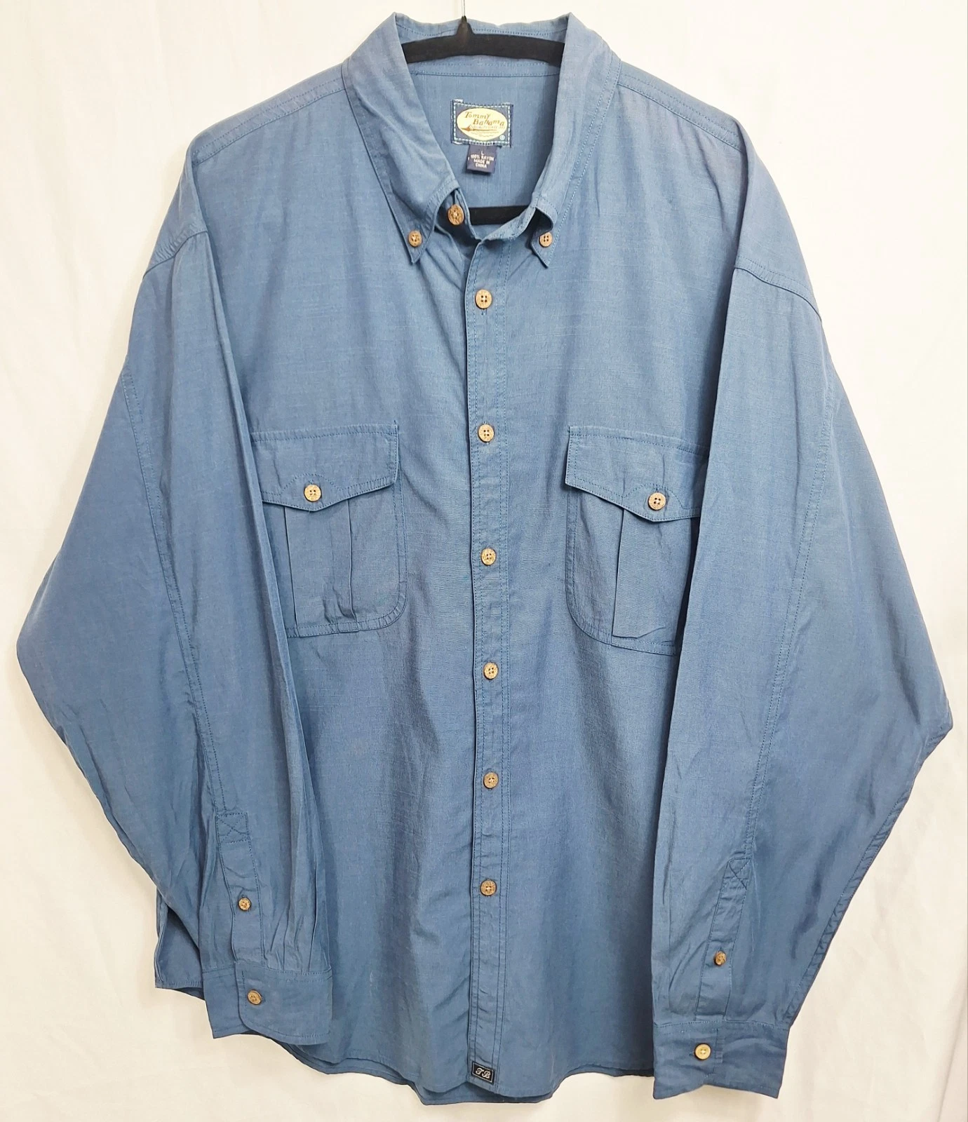 Tommy Bahama 100% Rayon Button Up Wood Button Shirt Blue Long Sleeve Sz Large