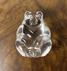 Steuben Crystal Sitting Bear Art Glass Hand Cooler Paperweight Collectible