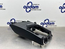 Mittelkonsole Kia Ceed 3 SW CD 84675J7000 P23387348 Mittelkonsole Kia Ceed 3 SW CD 84675J7000 P23387348