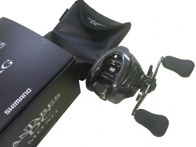 Shimano 18 Antares DC MD XG Rechtshand Baitcastrolle Barschangeln aus Japan
