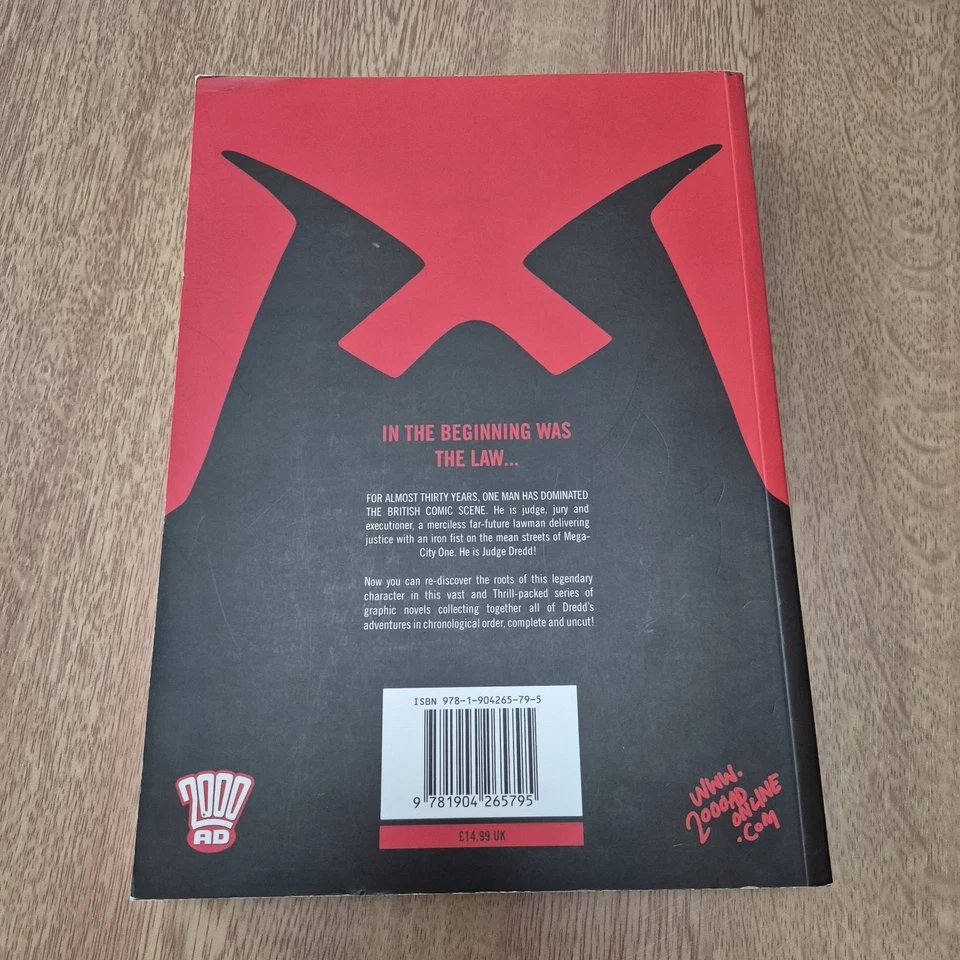 Judge Dredd: The Complete Case Files 01 - Signed, Bolland, Grant, Wagner,Fabry - Image 2 of 4