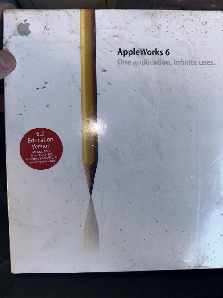 Apple Mac AppleWorks 6 Software Box Set for Mac OS X M9053LL/A - Image 2 of 3