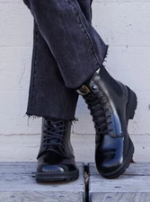 BLUNDSTONE LACE UP GORE BOOT BLACK BRUSH NEW