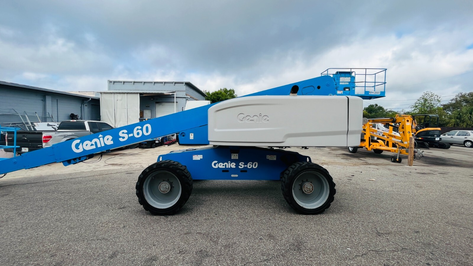 2015 BoomLift Genie S60x Diesel Telescopic Boomlift 60FT 4WD Aerial