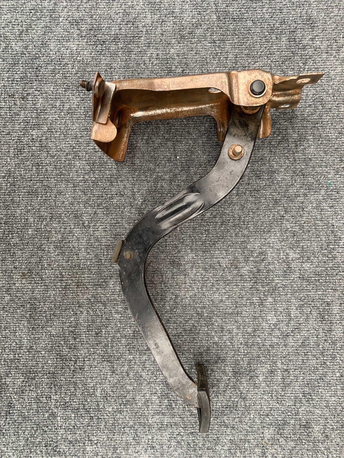 96 97 Silverado Sierra clutch pedal manual transmission c1500 k1500