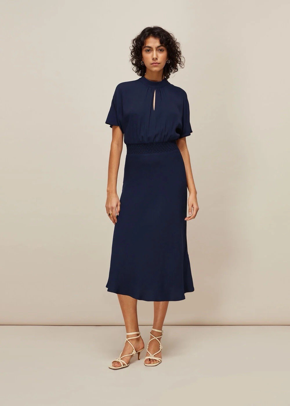 Vestido Whistles Azul Marino Cintura Fruncida Reino Unido 12 Azul Midi Cuello Cerradura PVP £149 Crepé