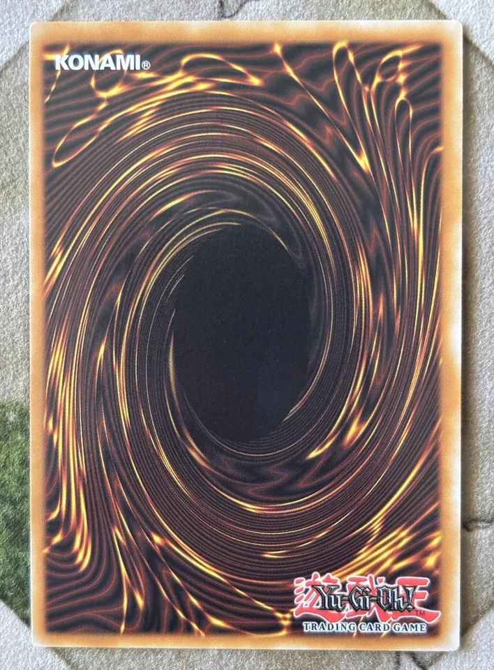 YuGiOh VANQUISH SOUL DR. MAD LOVE **Misprint** Secret Rare RA04-EN045 - Image 3 of 3