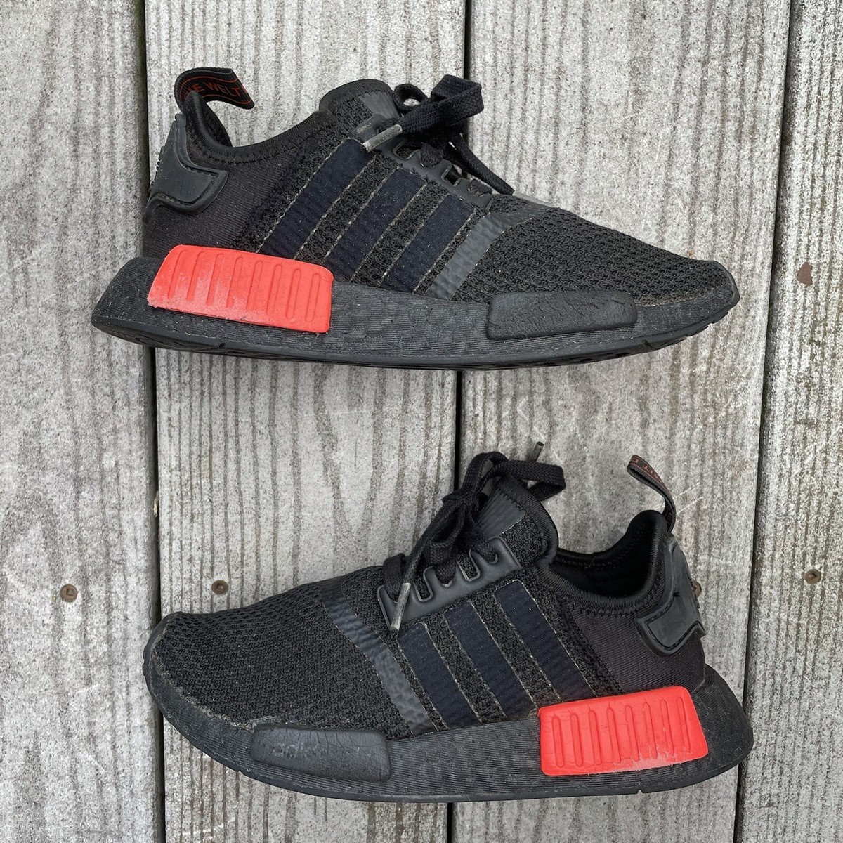 adidas NMD シューズ 黒/赤 ストライプ275 adidas Originals 【激安セール】アディダス オリジナルス