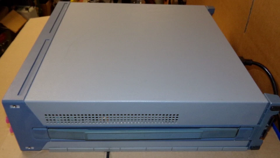 Rohde & Schwartz 845.4002.52 100 KHZ - 2000 MHZ SMH Signal Generator - Image 4 of 4