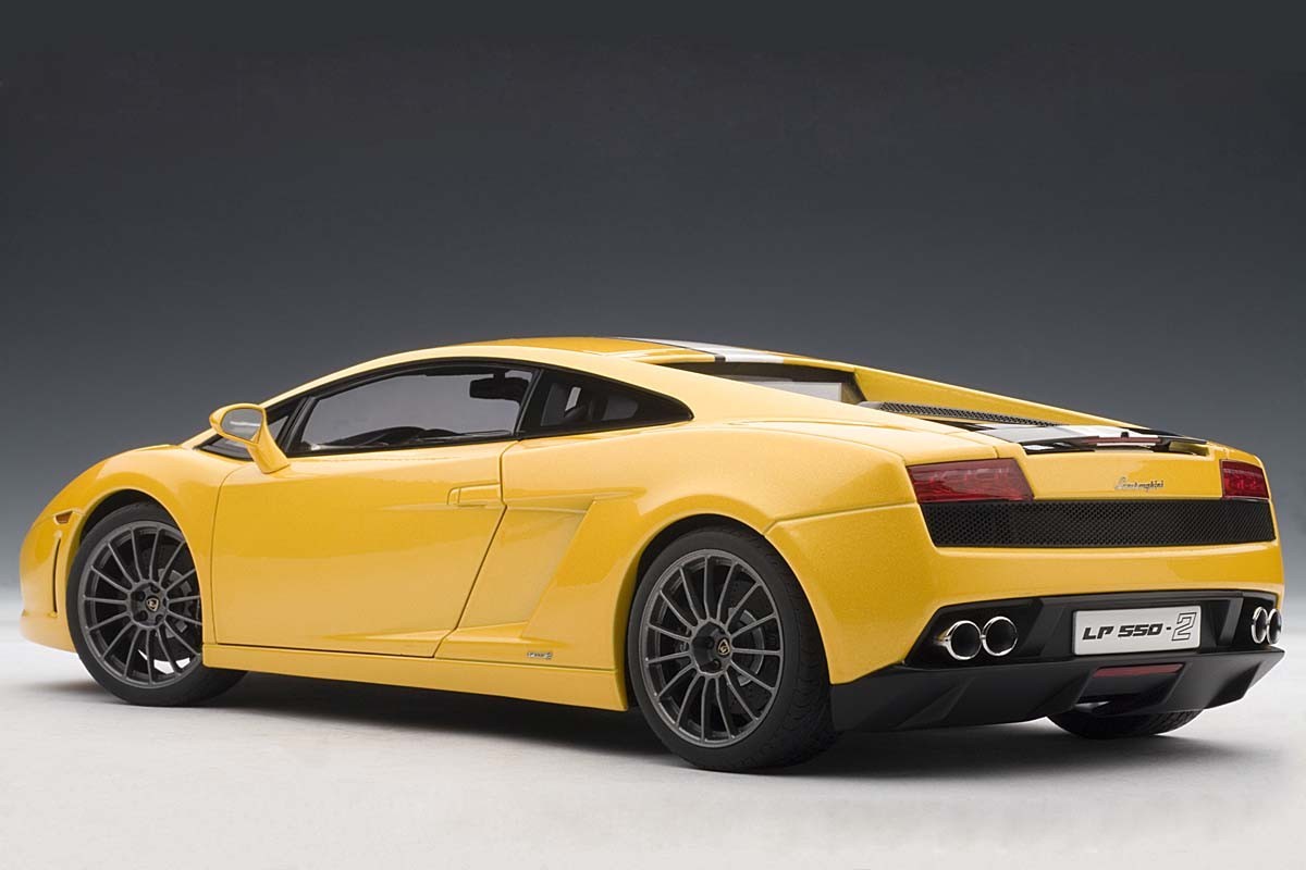 74632 AUTOart 1 18 Lamborghini Gallardo Lp550-2 Balboni Yellow for