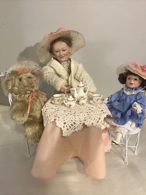 ''And Teddy Makes Three'' Collector Dolls, Yolanda Bello, Ashton-Drake, 1996