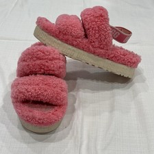 UGG Women's Pink Oh Fluffita Slipper slide Sandals fuzzy Size 8 hard sole Barbie
