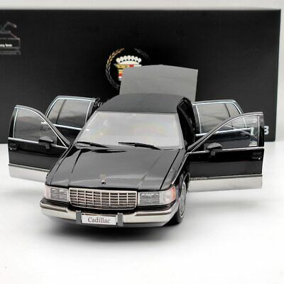 1:18 Dealer Edition Cadillac Fleetwood Brougham 1992-1994 1:18 Dealer Edition Cadillac Fleetwood Brougham 1992-1994