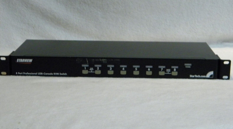Starview 8 Port Professional USB Console KVM Switch StarTech U51011IJ00022 USED