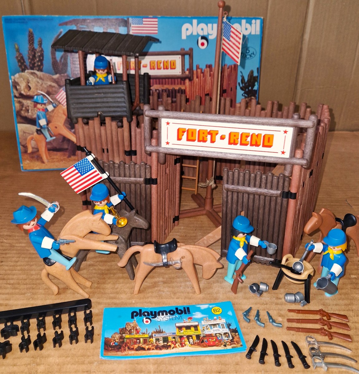 Vintage 70's Klicky Playmobil Exclusive 3191 FORT RENO Western
