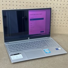 HP Pavilion 15-eg0021nr Touch i7-1165G7 16GB Ram 128GB *Damaged Display*