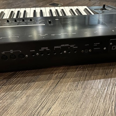 KORG TR88 88-Key Piano Workstation Synthesizer Keyboard Tested