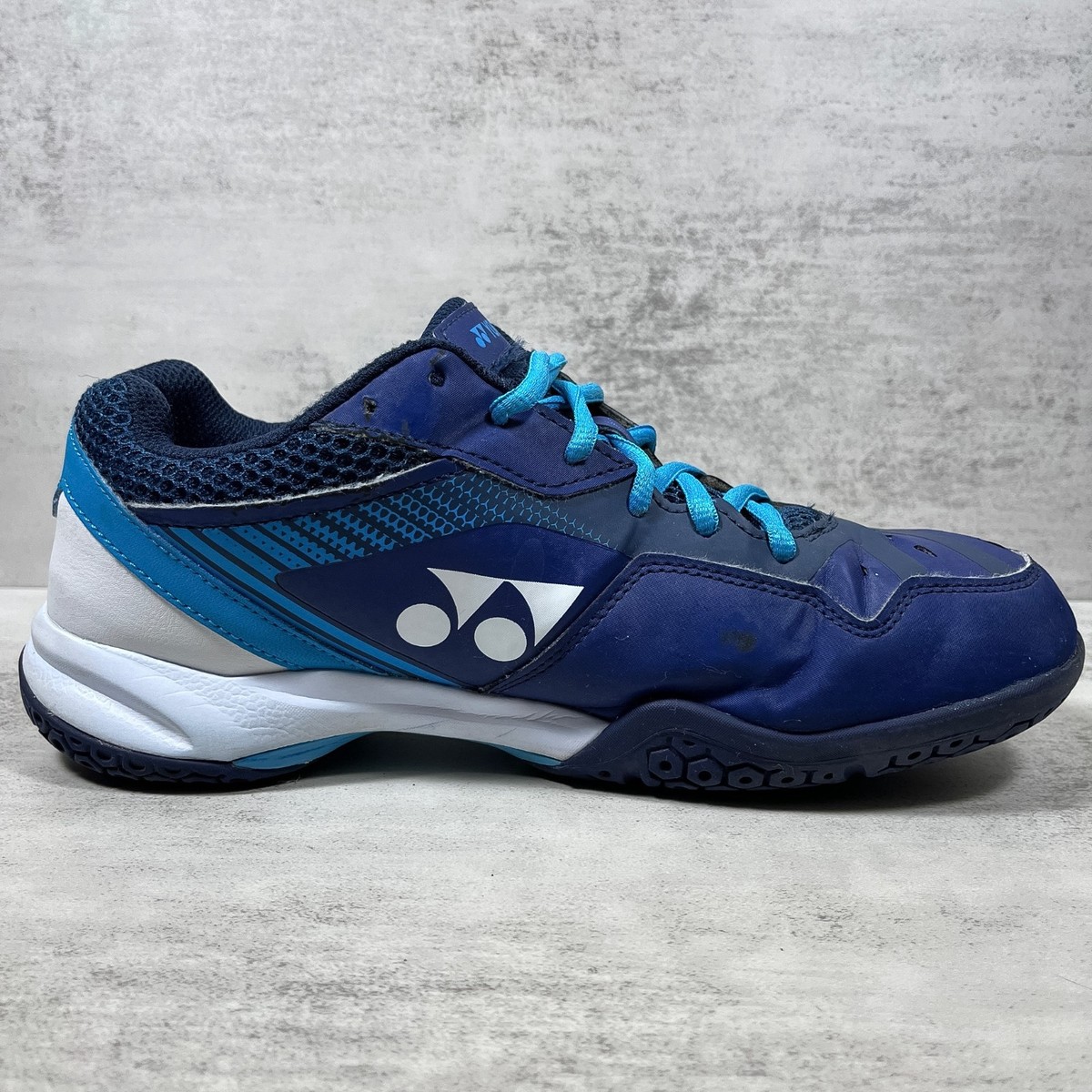 Yonex Power Cushion 65 X3 Court Badminton Shoes - Men's Size 8