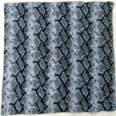 Foulard En Soie Vintage TBEG - 50 X 52 Cm, Bleu, Type Tour De Cou, Occasion