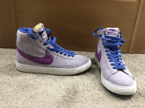 lilac nike blazers