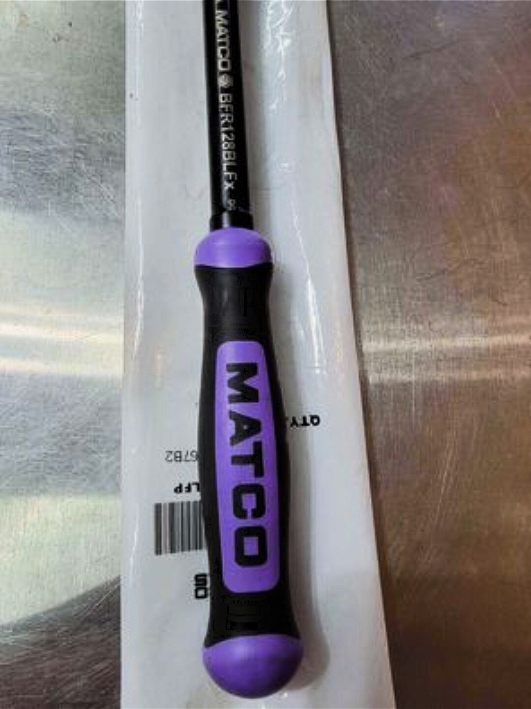 Matco Tools 3/8 Locking Flex Head Ratchet 12.5 Inch Black Chrome Purple