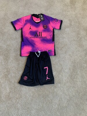 Mbappe PSG #7 Youth Large Pink Jordan Jersey W-shorts. Brand New