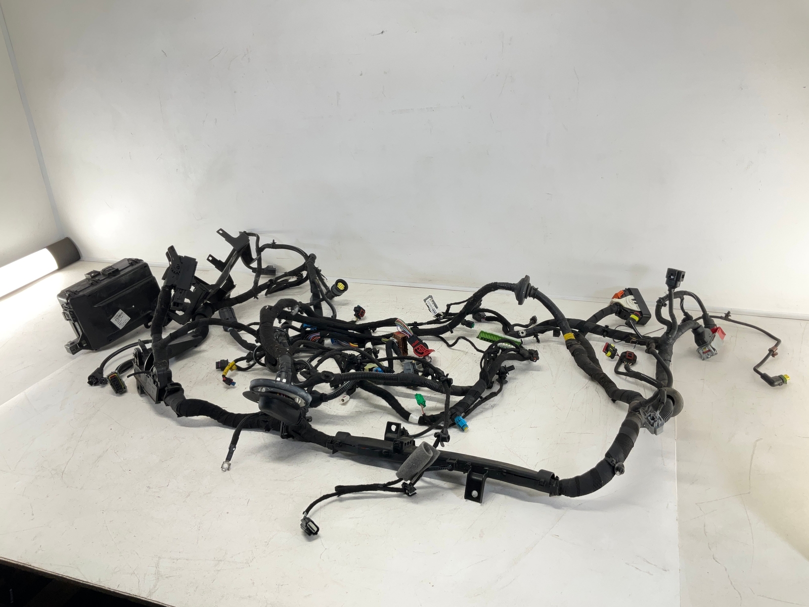 17-20 MASERATI Levante 3.0L Engine Bay Wiring Harness OEM
