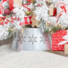 Farmhouse Enamelware Christmas Tree Collar 29"; Silver Snowflake White Skirt