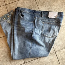 NWT CJ Banks Moderately Curvy Ankle Women’s Denim Embroidered Jean Size 24W