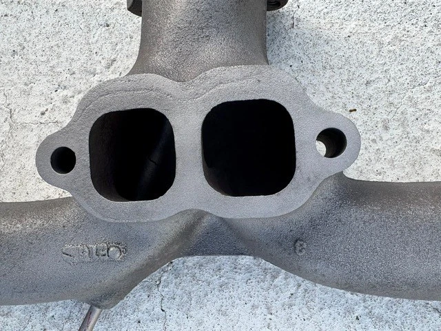 Corvette 1961 colector de escape derecho 3750558 F15 OEM 283 no FI original GM Foto 3 de 4