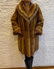 Pelliccia Di Visone Golden Con Collo Bordato Di Zibellino 