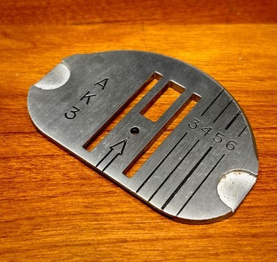 Singer Needle Plate Simanco 172201 AK3 401 403 500 503 Sewing Machine Genuine