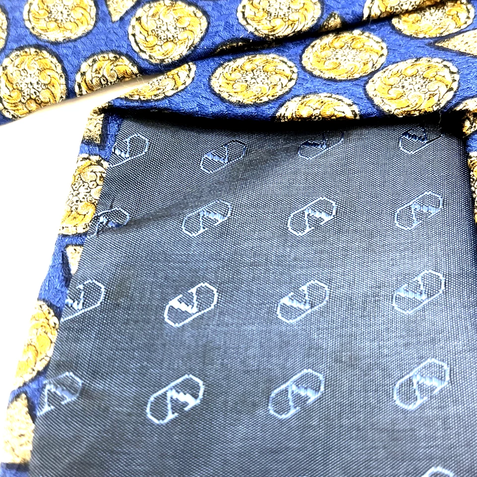 Gravata VALENTINO feita à mão na ITÁLIA 100% seda ouro azul 59-1/2 de comprimento X 3-3/4 de largura - Imagem 3 de 4